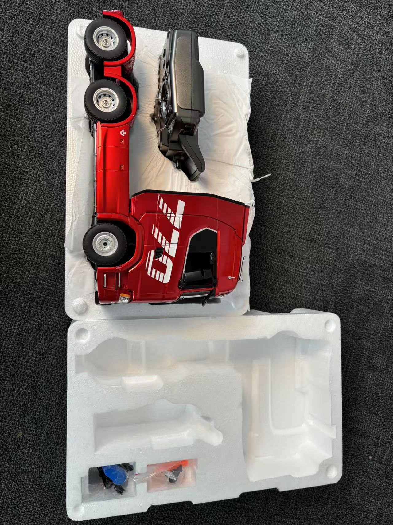 HUINA Scania 770S Officially Licensed RC Heavy Truck